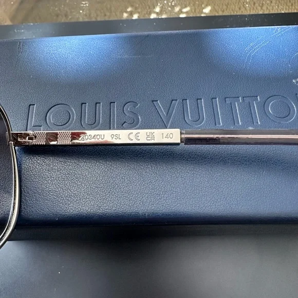 Louis Vuitton Attitude Pilote Sunglasses